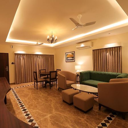 Poppys Vista Hotel Thirumurugan Poondi Kültér fotó