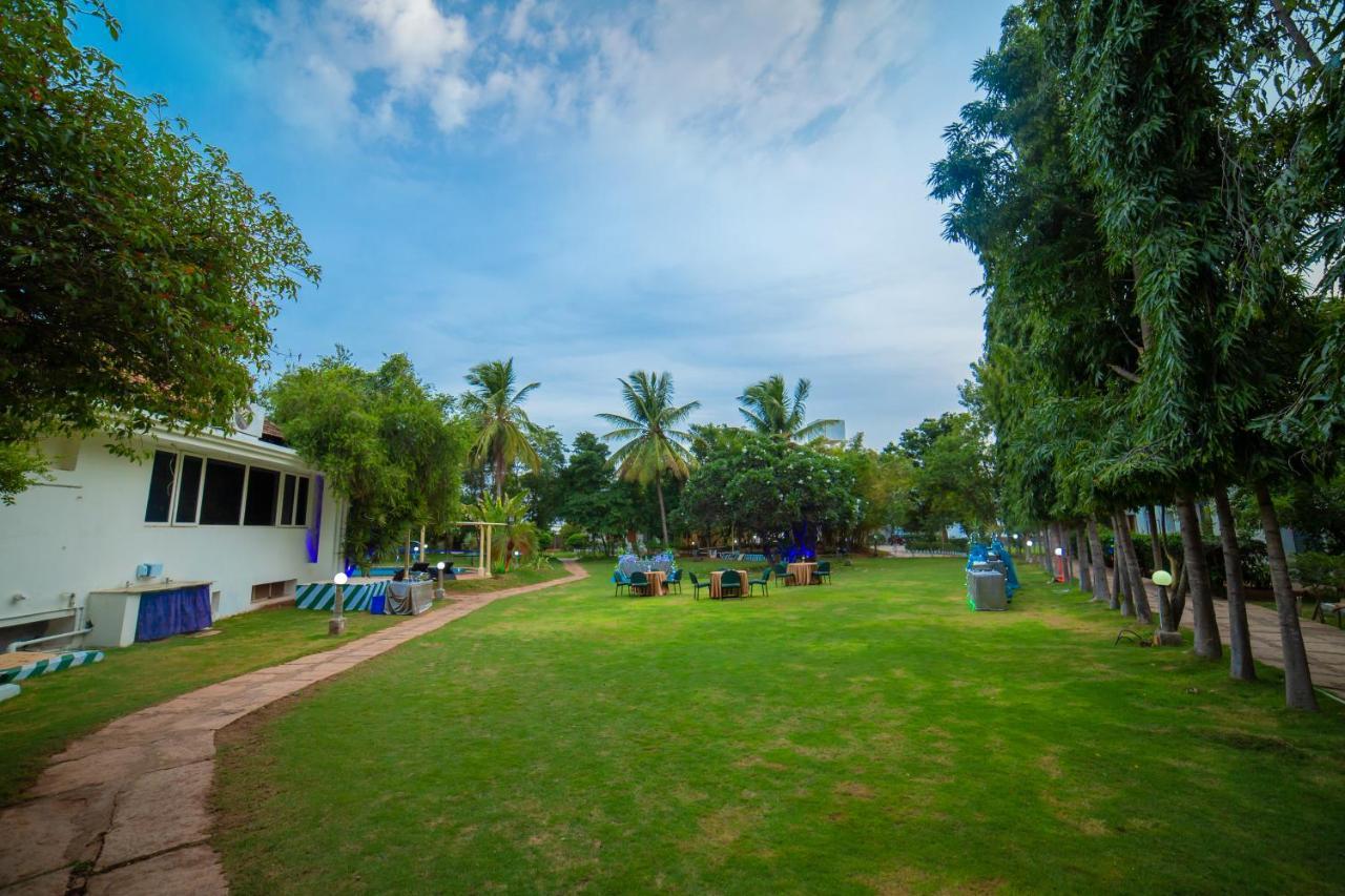 Poppys Vista Hotel Thirumurugan Poondi Kültér fotó