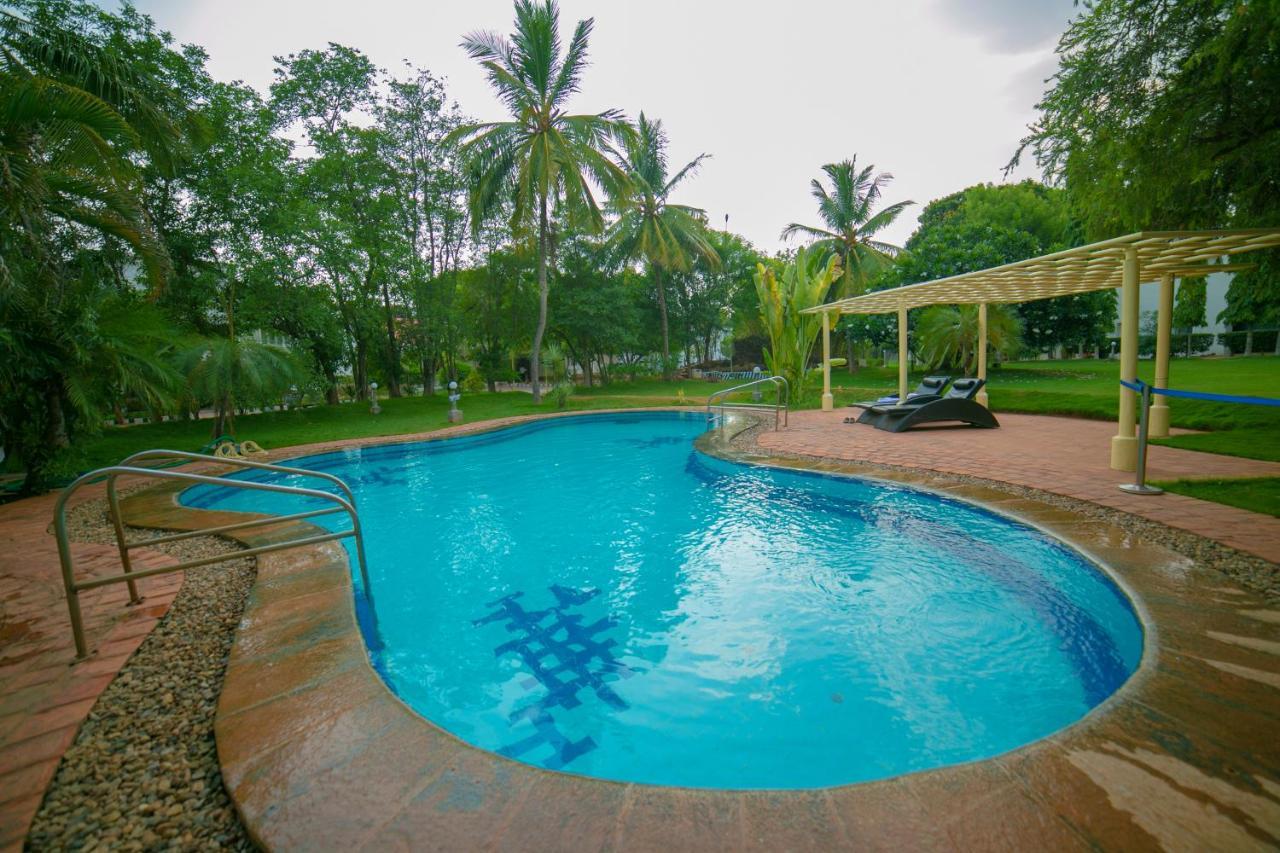 Poppys Vista Hotel Thirumurugan Poondi Kültér fotó