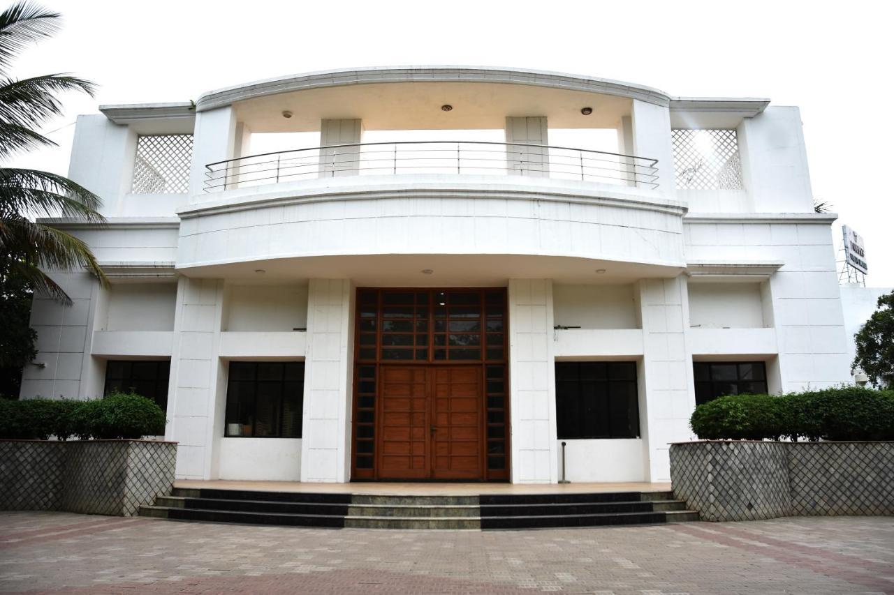 Poppys Vista Hotel Thirumurugan Poondi Kültér fotó