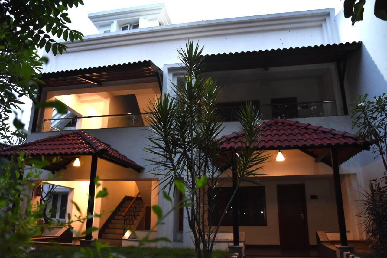 Poppys Vista Hotel Thirumurugan Poondi Kültér fotó