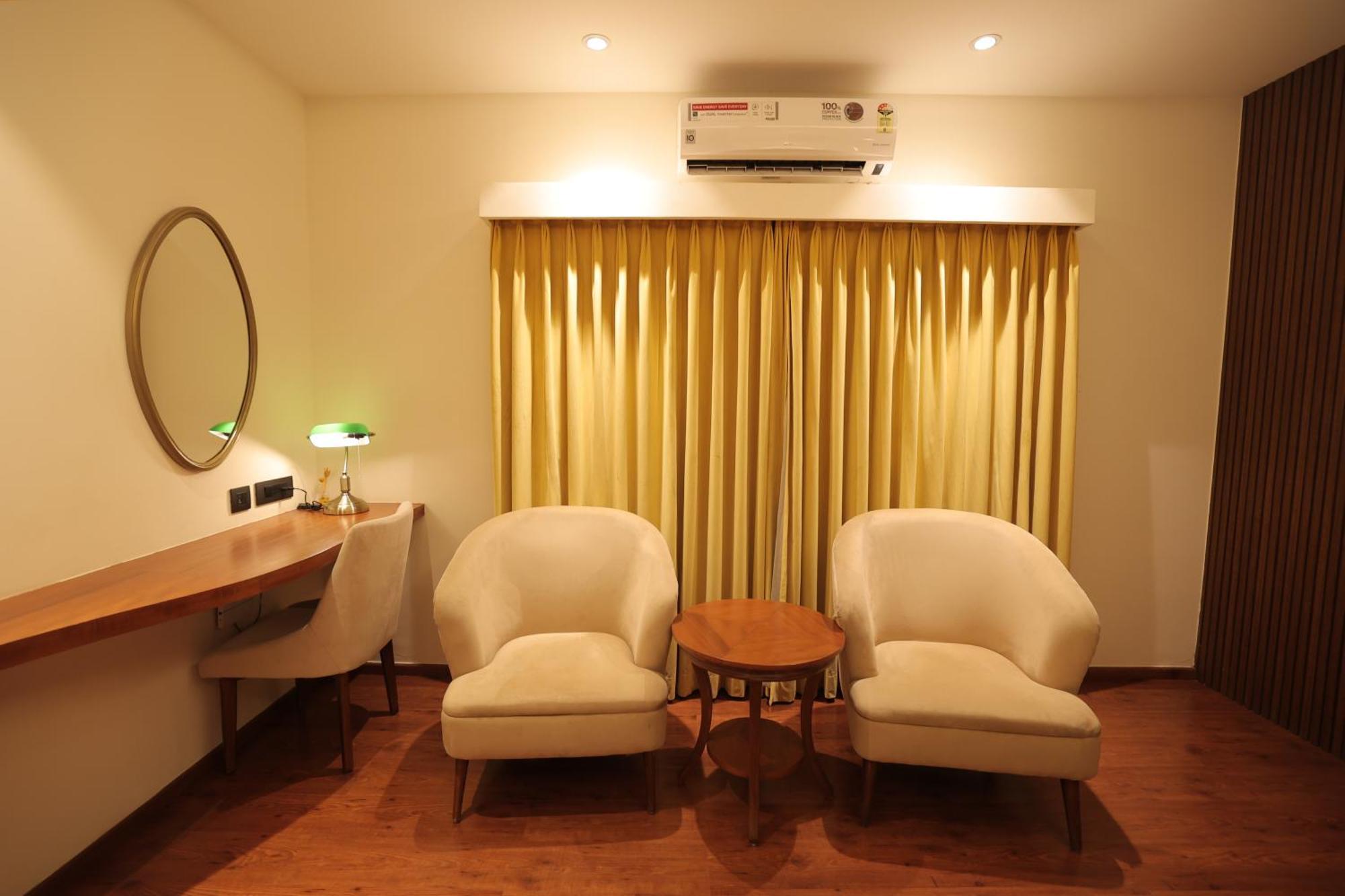 Poppys Vista Hotel Thirumurugan Poondi Kültér fotó